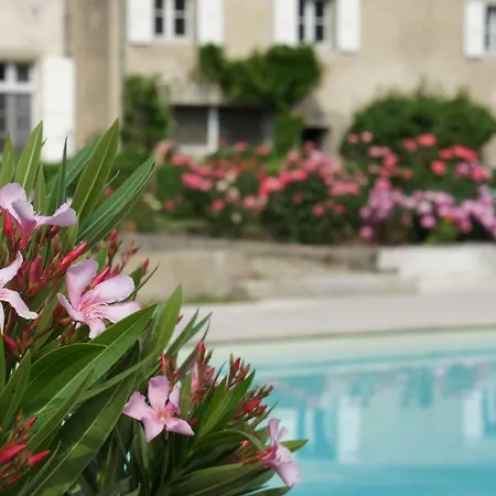 La Lauze فندق مبيت وإفطار